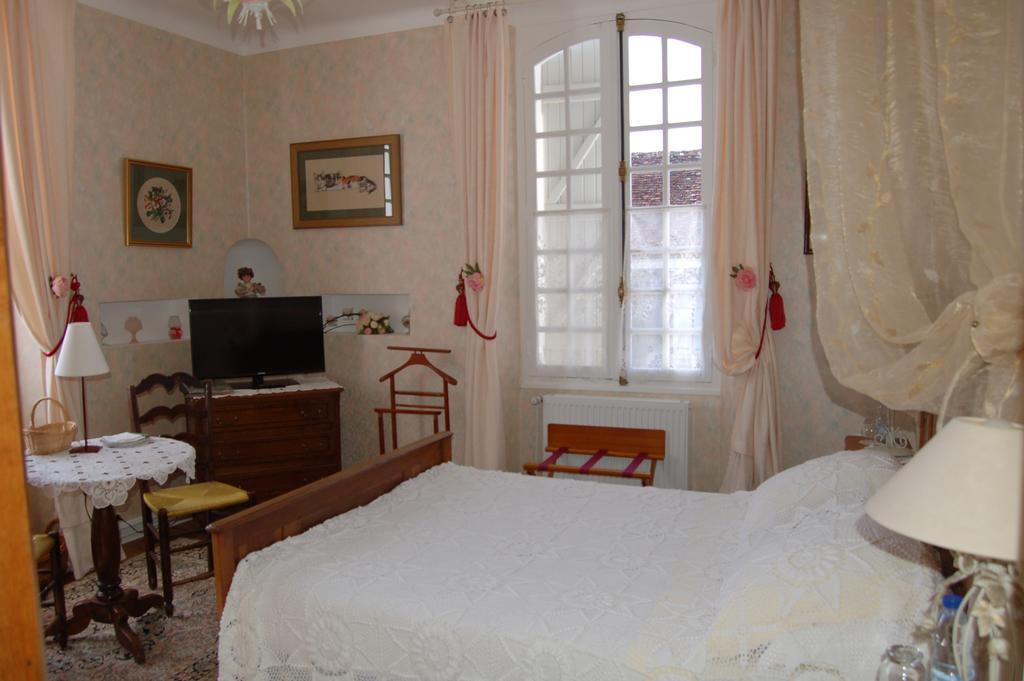 La Maison D'Antan Otel Arzacq-Arraziguet Oda fotoğraf